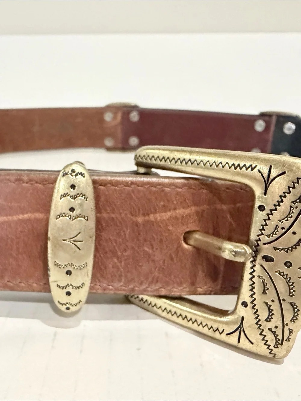 Brighton Two-Tone Leather Wrist Strap with Decorative Brass Accent